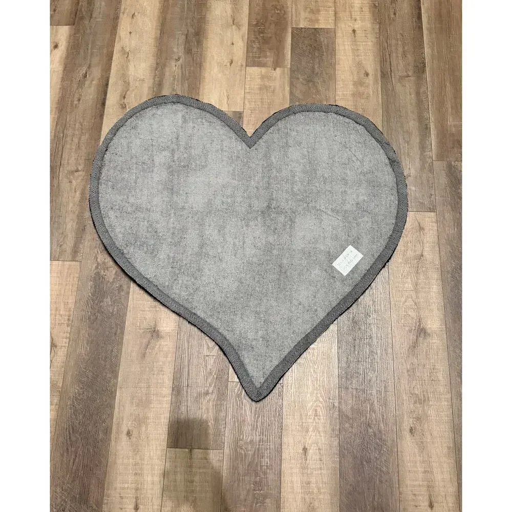 Chinatown Market Heart Rug 46.5x46.5 Inches